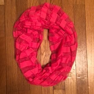 😎 Pink Stripe Infinity Scarf